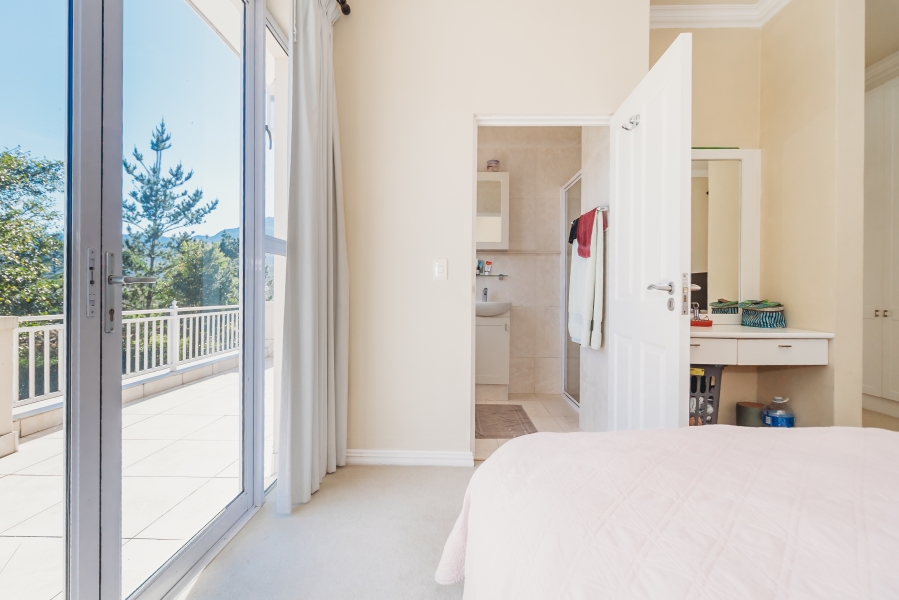 4 Bedroom Property for Sale in King George Park Western Cape
